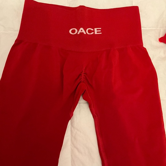 Red Oace Scrunch Leggings - Picture 2 of 2